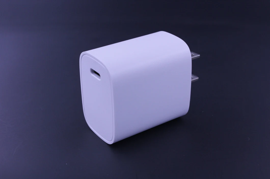 20 Watts White Pd Power Charger USB C for Mobile Phone